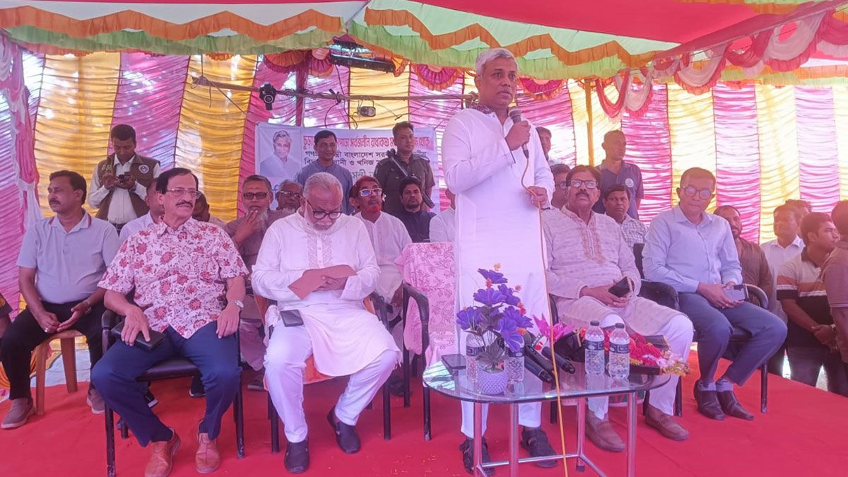 মসজিদ-মন্দির সবসময় রাজনীতির বাইরে রাখতে হবে: বিদ্যুৎ প্রতিমন্ত্রী