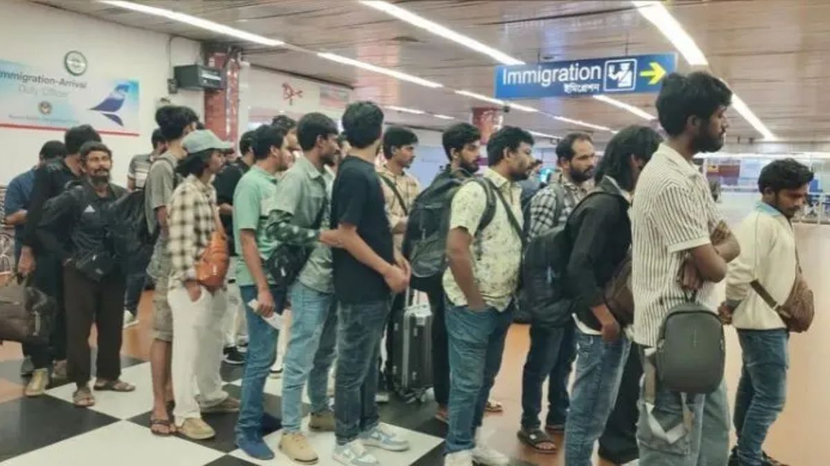 কম্বোডিয়ার বন্দিদশা থেকে মুক্ত ৩০ বাংলাদেশি দেশে
