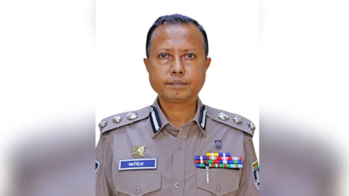 ভাড়া দেওয়া বাড়িতে ডিবির অভিযানের পর সেই অতিরিক্ত ডিআইজি ক্লোজড