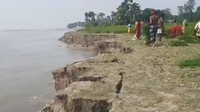 রৌমারীতে এক সপ্তাহে নদীগর্ভে ১৭ ভিটে