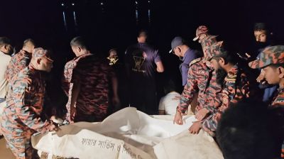পিরোজপুরে ট্রলার ডুবিতে মা নিখোঁজ, মেয়ের লাশ উদ্ধার