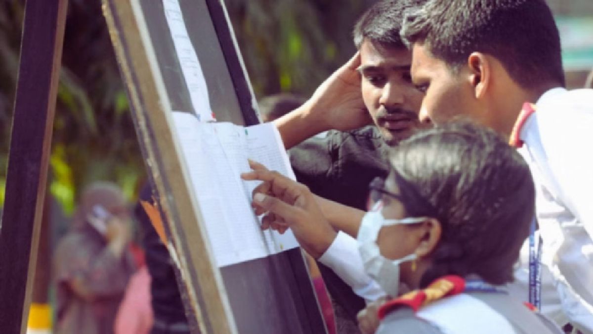 এইচএসসি পরীক্ষার ফল প্রকাশের সম্ভাব্য তারিখ ঘোষণা