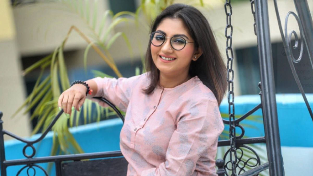 যেভাবে বয়স কম দেখাবে জানালেন অভিনেত্রী শশী