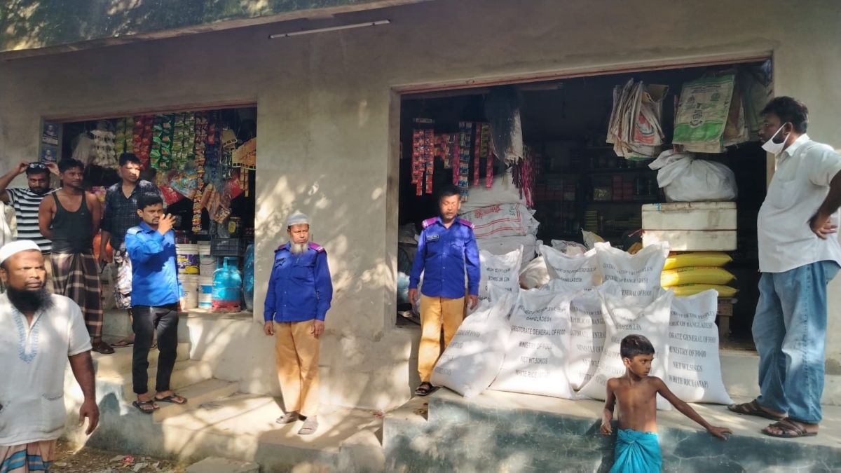 বিএনপি নেতার শ্যালকের দোকানে মিলল সরকারি চাল