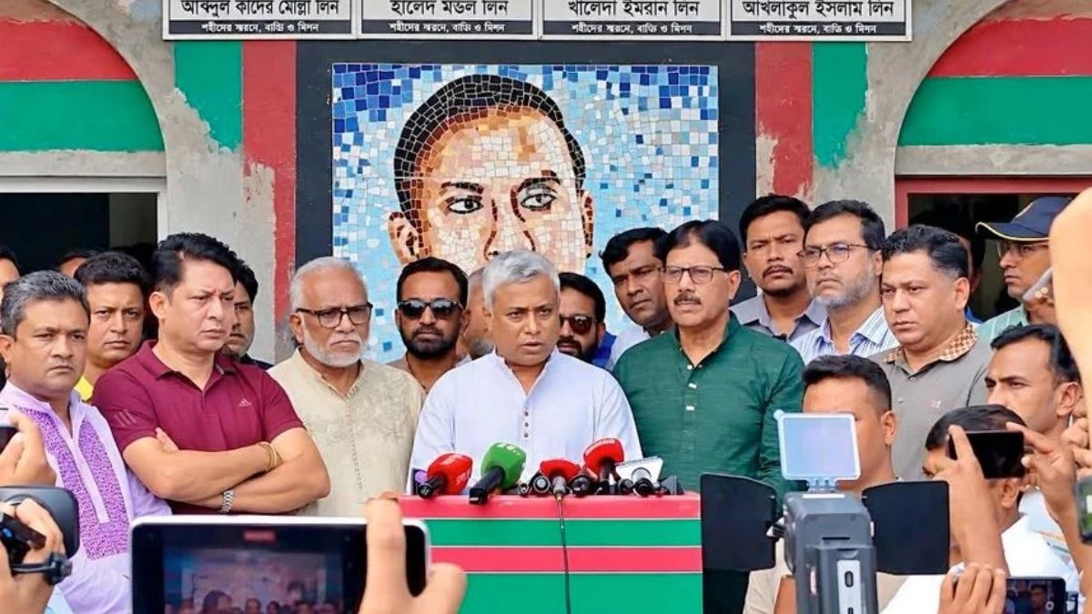 দেশের প্রথম রাজনৈতিক কার্যালয়ে বসল সোলার প্যানেল, বিদ্যুৎ যাবে জাতীয় গ্রিডে