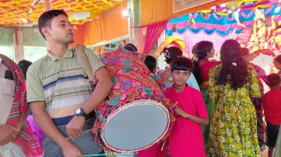 ঢাকি নেই মণ্ডপে, ঢাকের তালে সুরের সংকট