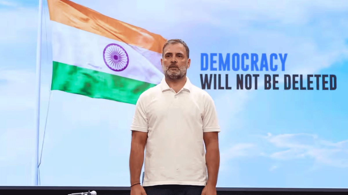 ‘নির্বাচন ছাড়া ক্ষমতা বদলের পাঠ নিতে বিদেশে যান রাহুল’