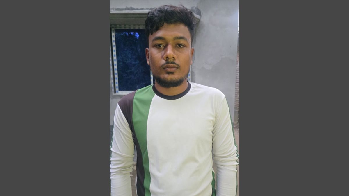 ‘শুধু একটা স্নাইপারের অভাব ছিল’ মন্তব্যকারী যুবক আটক
