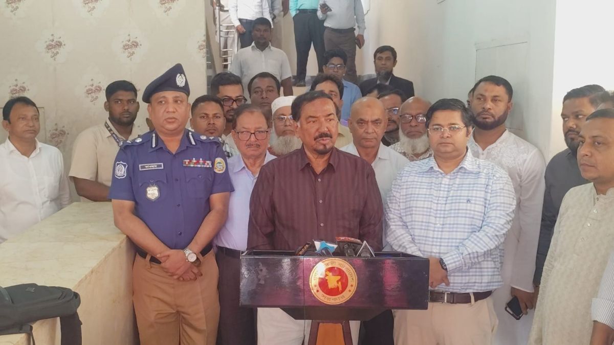 ‘সমাজের নিকৃষ্ট লোকরাই এমপি-মন্ত্রী হয়’— বক্তব্যের ব্যাখ্যা দিলেন স্পিকার