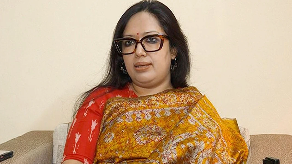 এবার সেই ছবি নিজেই পোস্ট করলেন রুমিন ফারহানা, সমালোচকদের দিলেন কড়া বার্তা