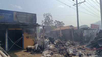 শ্রীপুরে আগুনে পুড়েছে মসজিদসহ ঝুটের গুদাম