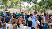 প্রধানমন্ত্রীর সঙ্গে হাত মিলিয়ে বাদাম বিক্রেতা রাজুর স্বপ্নপূরণ