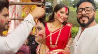প্রকাশ্যে নুসরাতের সিঁথিতে সিঁদুর পরালেন যশ