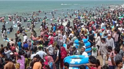 কেউই জানতেন না সাঁতার, তবু নামেন সাগরে