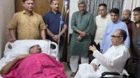 ভূমিমন্ত্রীকে দেখতে হাসপাতালে মির্জা আব্বাস
