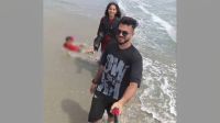 ঢেউয়ের ধাক্কায় শিশুর পানিতে পড়ে যাওয়ার ভিডিও ভাইরাল, যে ব্যাখ্যা দিলেন বাবা