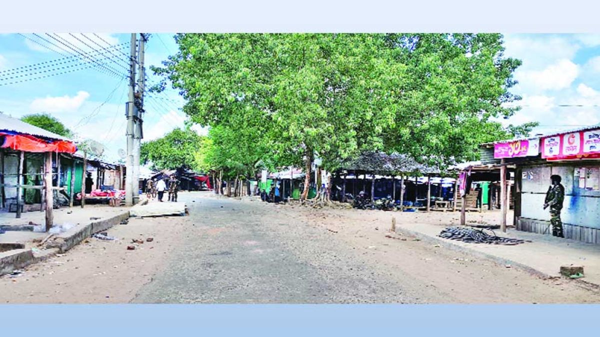 থমথমে সাজেক পর্যটনে ধস