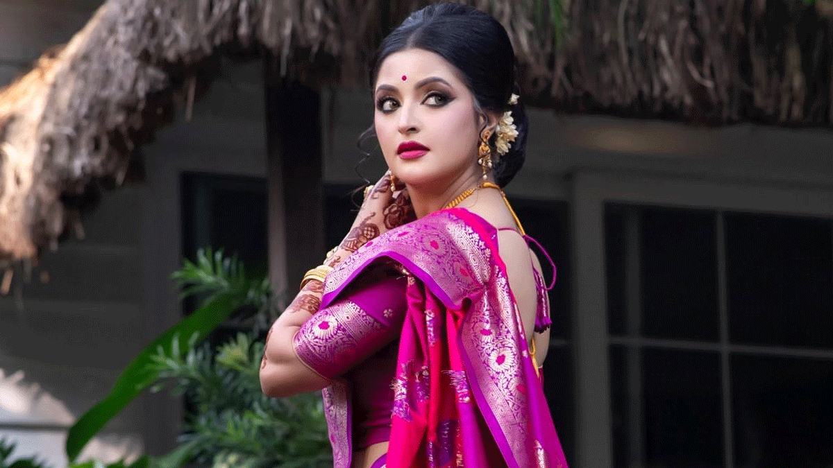 ঘরোয়া পরিবেশে সন্তানদের সঙ্গে নিয়ে জন্মদিন উদযাপন পরীমনির