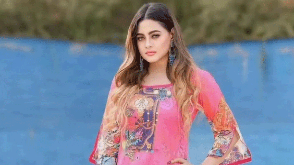 ক্যানসারে দীর্ঘ লড়াই শেষে না ফেরার দেশে উপস্থাপিকা তুলনা