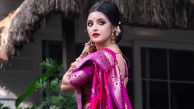ঘরোয়া পরিবেশে সন্তানদের সঙ্গে নিয়ে জন্মদিন উদযাপন পরীমনির