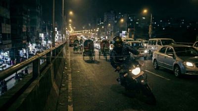নতুন কৌশলে ছিনতাই, বাইকারদের জন্য মৃত্যুফাঁদ