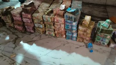 শাহজালাল মাজারের দানবাক্সে মিলল ৮৮ লাখ টাকা, স্বর্ণালঙ্কার ও রহস্যময় চিঠি