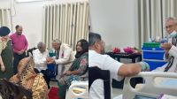 সিএমএইচে অধ্যাপক সুকোমল বড়ুয়াকে দেখতে রাষ্ট্রপতি ও সেনাপ্রধান