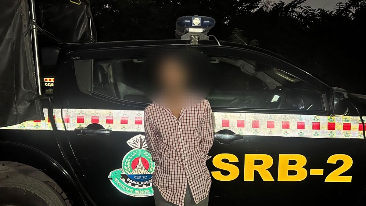 মোহাম্মদপুরে সন্ত্রাসী গ্রুপের দুই সদস্য গ্রেফতার
