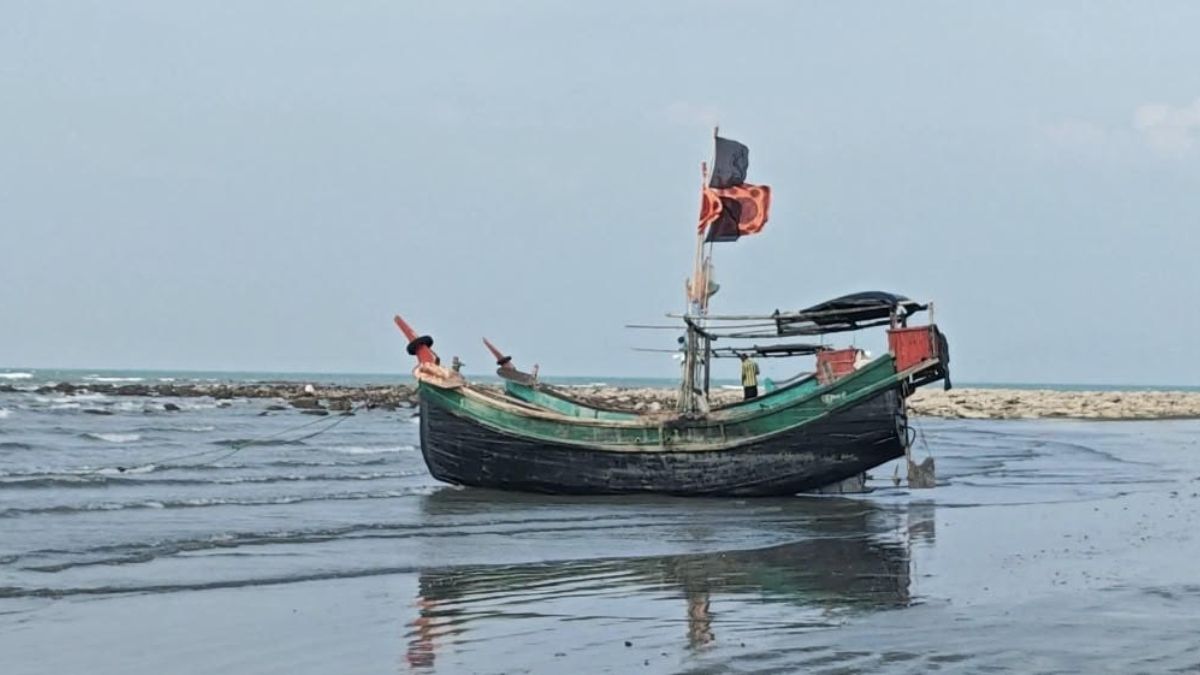 নীল জলরাশি আর নারিকেলগাছের হাতছানি, খুলছে সেন্টমার্টিন