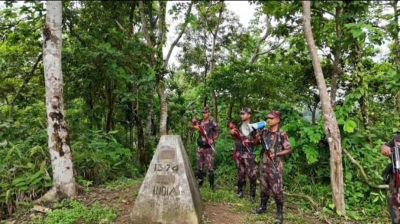 পুশইন করতে চায় বিএসএফ, কড়া পাহারায় বিজিবি