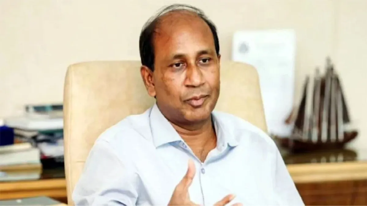 স্ত্রীসহ সাবেক অতিরিক্ত আইজিপি মনিরুলের বিরুদ্ধে দুদকের মামলা