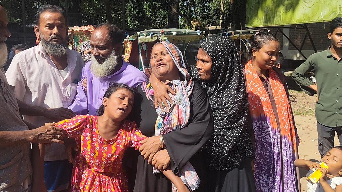 হাসপাতালে স্ত্রীর লাশ রেখে পালালেন স্বামী!