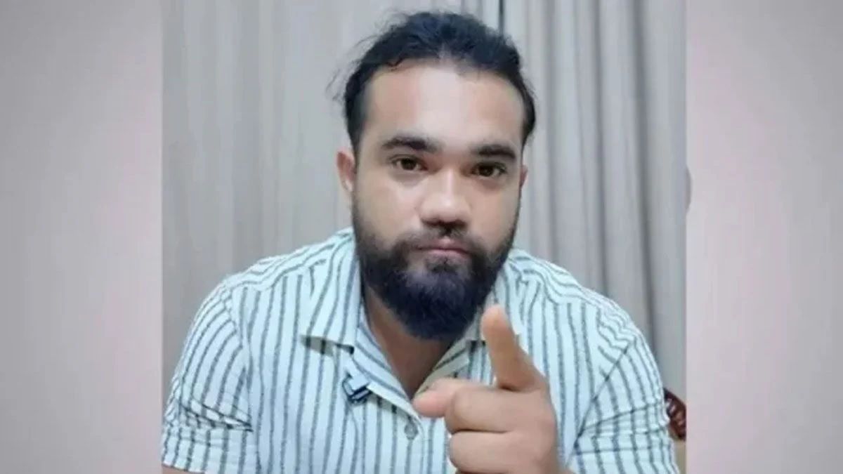 আলোচিত রুমির অবস্থান নিয়ে তৈরি হয়েছে নতুন রহস্য, বাসায় তালা