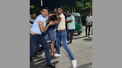 সালিশ বৈঠক শেষে থানার গেটে দুগ্রুপের সংঘর্ষ, পুলিশসহ আহত ৬