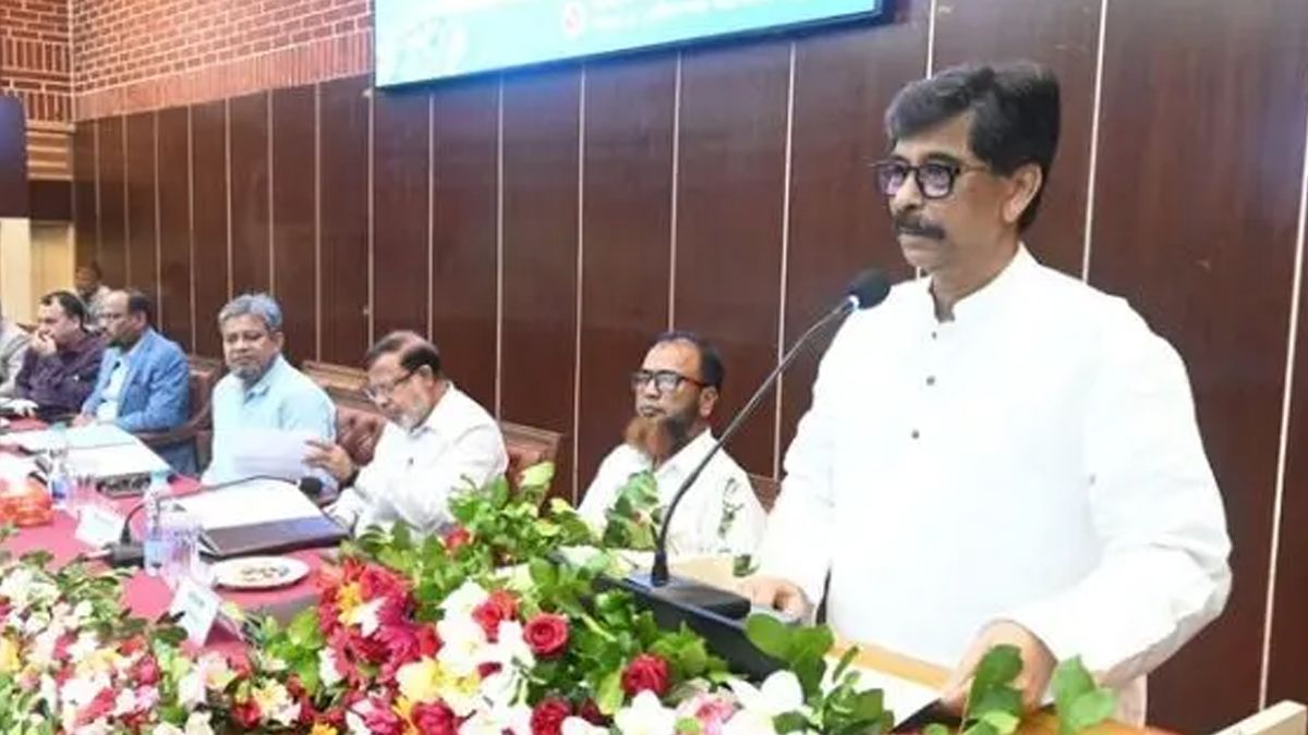 দেশি মাছের প্রাকৃতিক উৎপাদন বাড়াতে পরিকল্পনা নেওয়া হয়েছে: আমিন উর রশিদ