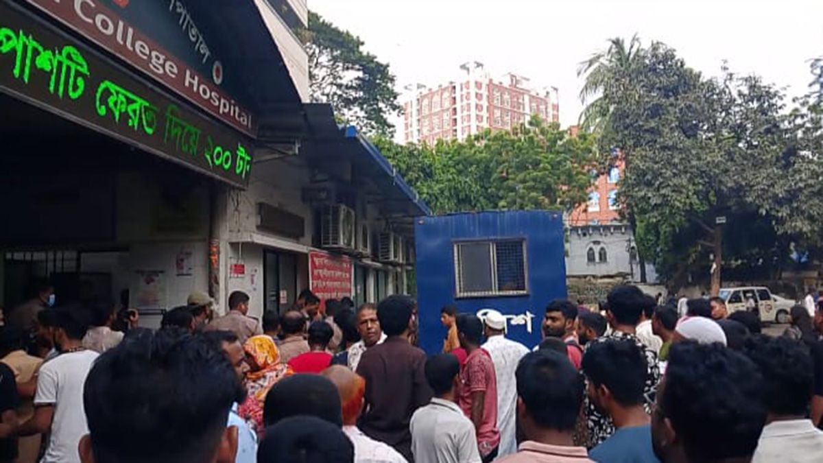 স্বাস্থ্য পরীক্ষার জন্য ঢামেকে আনিসুল-পলক-মামুন