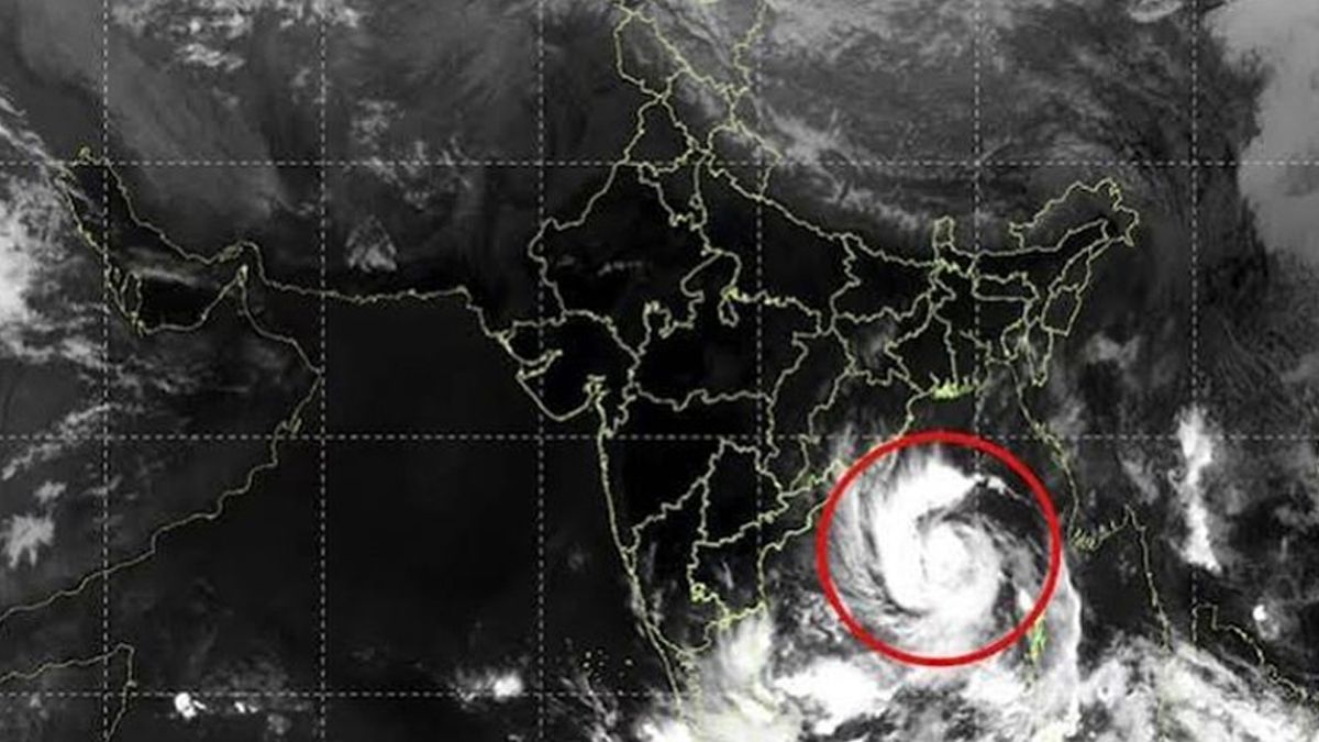 উপকূলে ‘অর্ণবের’ আঘাত, যে বার্তা দিল আবহাওয়া অধিদপ্তর