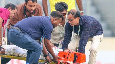 স্ট্রেচারে করে মাঠ ছাড়লেন তাওহিদ