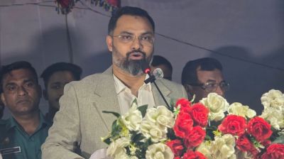 ফেসবুকে অপপ্রচার না করে জনগণের পাশে দাঁড়ান: আমিনুল হক