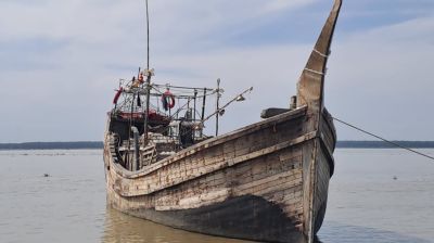 মনপুরায় ট্রলারবোঝাই ১৩ মণ মা ইলিশ জব্দ