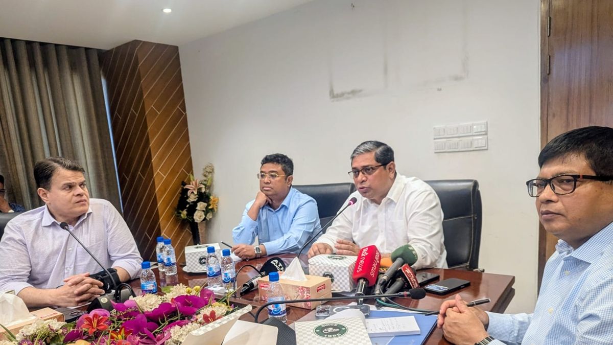 ওয়াসার ব্যর্থ কর্মকর্তাদের কঠোর সতর্কবার্তা দিলেন প্রতিমন্ত্রী
