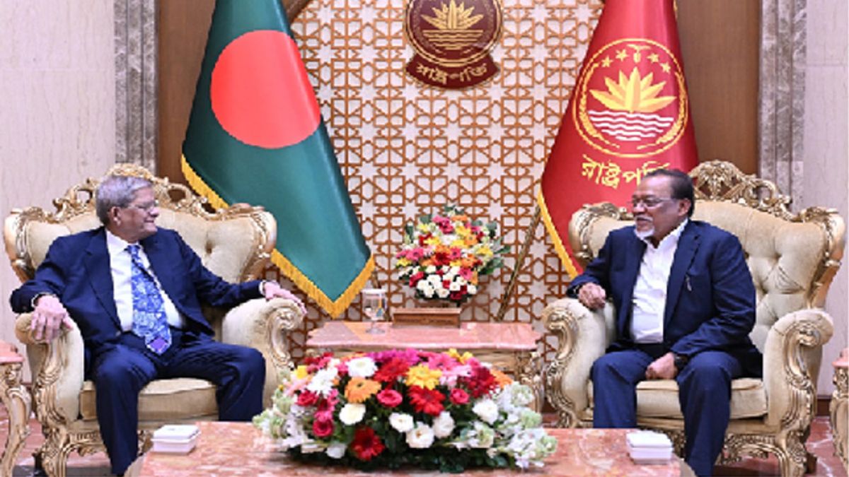 বিশ্বমানের কর্মমুখী শিক্ষা ও দক্ষ জনশক্তি গড়তে বিশ্ববিদ্যালয়গুলোর প্রতি রাষ্ট্রপতির আহ্বান