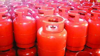 এলপি গ্যাসের দাম: দুই থেকে তিনগুণ বাড়ানোর প্রস্তাব