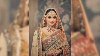 হঠাৎ কনের সাজে সাদিয়া আয়মান