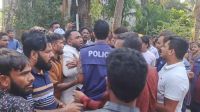 মনপুরায় নির্বাচনি পোস্টার লাগানো নিয়ে বিএনপির দুইপক্ষের হাতাহাতি