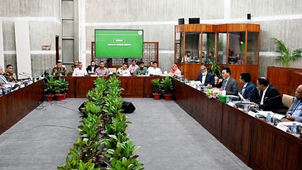 প্রতিরক্ষা খাতের আধুনিকায়ন ও সক্ষমতা বৃদ্ধি নিয়ে সংসদীয় কমিটির বৈঠক