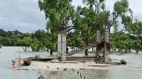 মেয়াদ শেষ দেড় বছর আগে, চার পিলারে আটকে আছে কোটি টাকার প্রকল্প