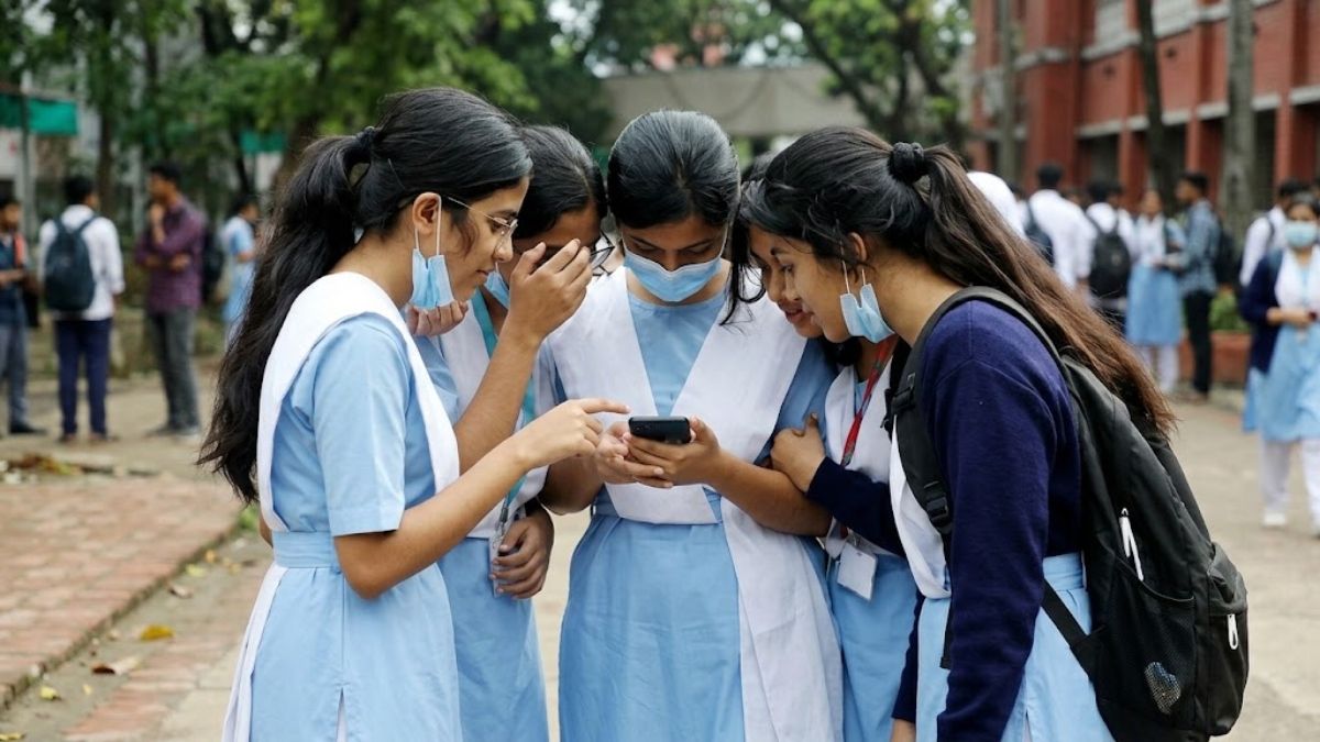 ১-২ বিষয়ে ফেল ৪ লাখ ২২ হাজার শিক্ষার্থী, আবার পরীক্ষা ১ মাসের মধ্যে