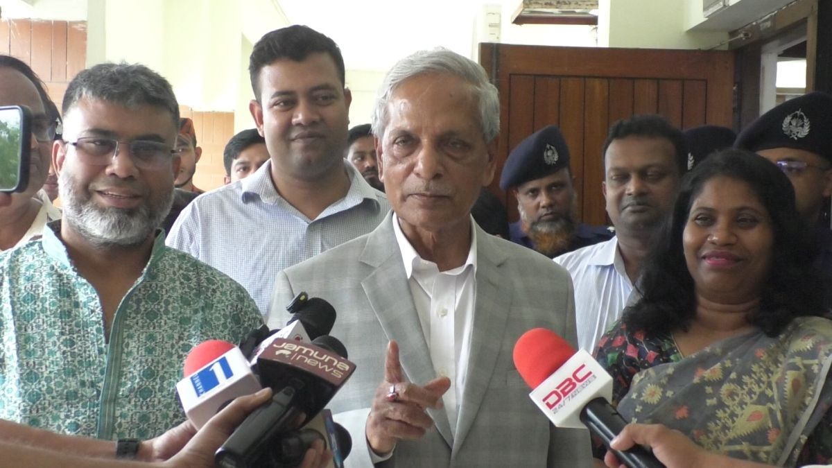 লংমার্চের নামে গাড়িমার্চ চলছে: মন্ত্রী নিতাই রায়